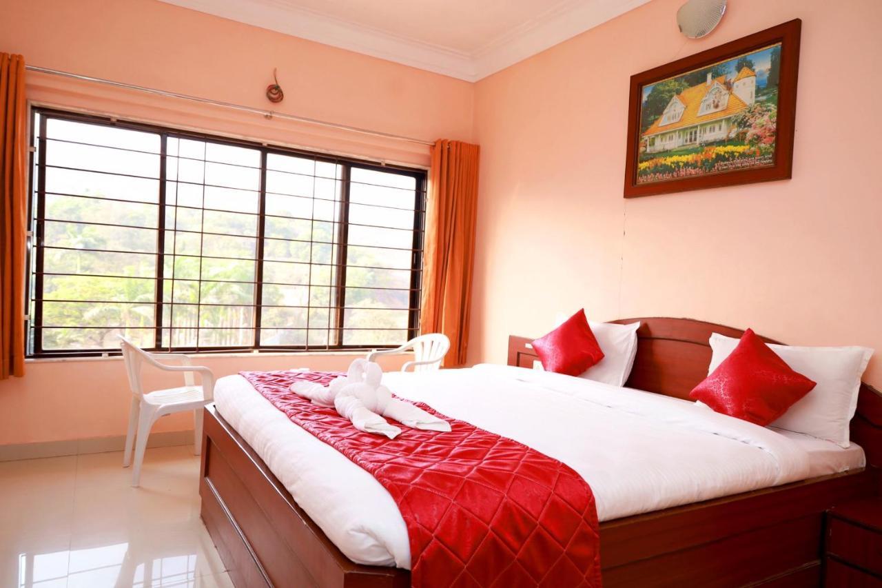 Hotel Manik Moti Lonavala Exterior photo