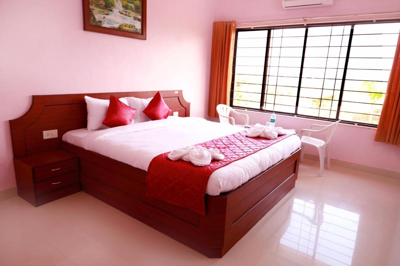 Hotel Manik Moti Lonavala Exterior photo